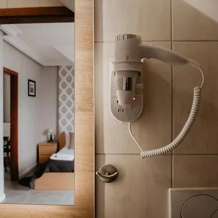 Проживание в семье Orbisa Bis *