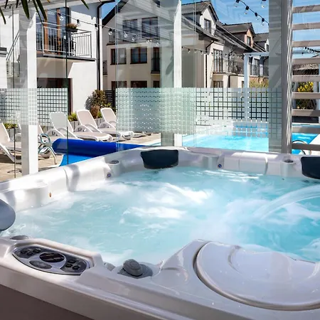 Privatunterkunft Orbisa Bis Basen Podgrzewany Sauna Jacuzzi Rowery Parking Klimatyzacja W Cenie Pobytu Sniadanie Leba