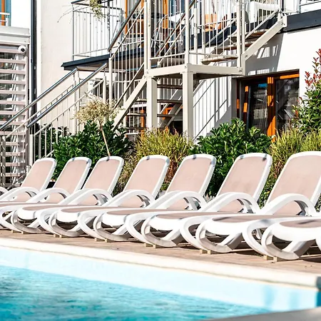 Orbisa Bis Basen Podgrzewany Sauna Jacuzzi Rowery Parking Klimatyzacja W Cenie Pobytu Sniadanie Leba