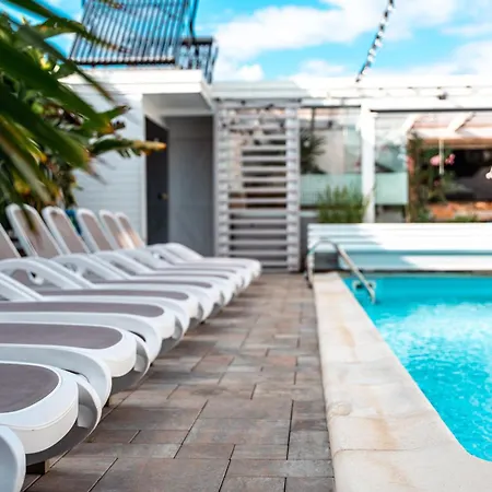 Проживание в семье Orbisa Bis *